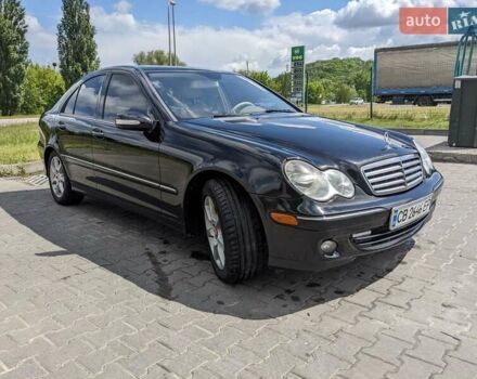 Чорний Мерседес Ц-Клас, об'ємом двигуна 3 л та пробігом 218 тис. км за 6600 $, фото 1 на Automoto.ua