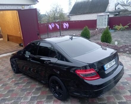 Черный Мерседес Ц-Класс, объемом двигателя 3.5 л и пробегом 158 тыс. км за 10300 $, фото 10 на Automoto.ua