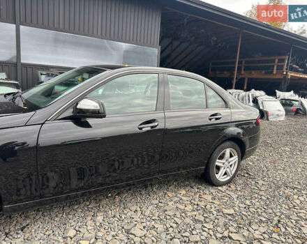 Чорний Мерседес Ц-Клас, об'ємом двигуна 2.2 л та пробігом 350 тис. км за 8900 $, фото 2 на Automoto.ua