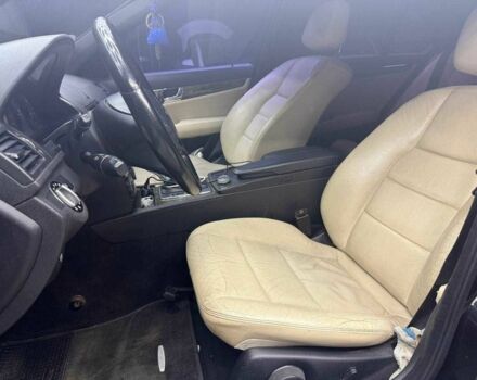 Черный Мерседес Ц-Класс, объемом двигателя 3 л и пробегом 240 тыс. км за 9800 $, фото 8 на Automoto.ua