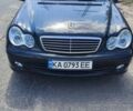 Черный Мерседес Ц-Класс, объемом двигателя 1.8 л и пробегом 270 тыс. км за 7000 $, фото 1 на Automoto.ua