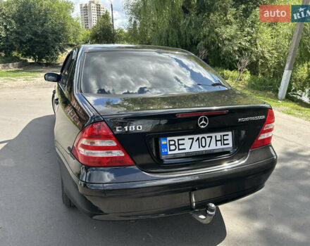 Чорний Мерседес Ц-Клас, об'ємом двигуна 1.8 л та пробігом 277 тис. км за 7500 $, фото 4 на Automoto.ua