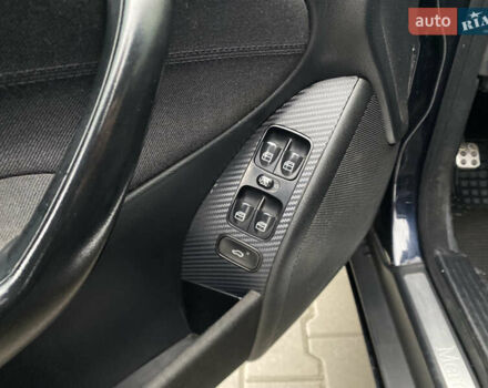 Чорний Мерседес Ц-Клас, об'ємом двигуна 1.8 л та пробігом 260 тис. км за 6500 $, фото 18 на Automoto.ua