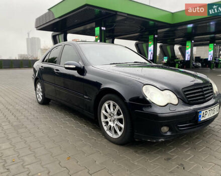 Чорний Мерседес Ц-Клас, об'ємом двигуна 1.8 л та пробігом 260 тис. км за 6500 $, фото 3 на Automoto.ua