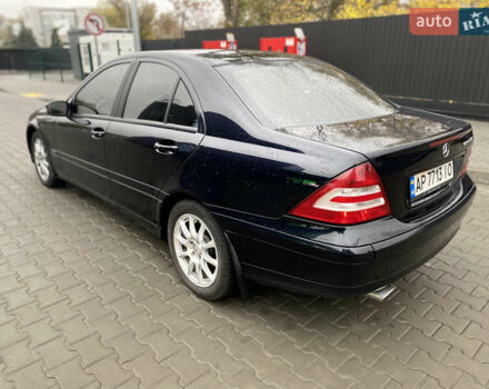 Черный Мерседес Ц-Класс, объемом двигателя 1.8 л и пробегом 260 тыс. км за 6900 $, фото 7 на Automoto.ua