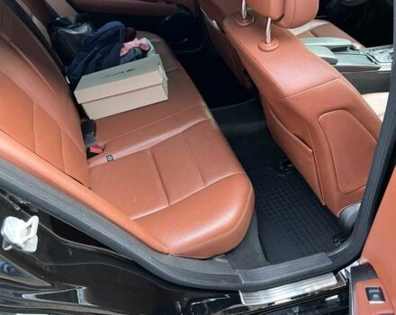 Черный Мерседес Ц-Класс, объемом двигателя 3 л и пробегом 210 тыс. км за 9099 $, фото 4 на Automoto.ua