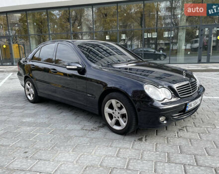 Мерседес Ц-Клас 2007 у Рівному на Automoto.ua Чорний Мерседес Ц-Клас, об'ємом двигуна 1.8 л та пробігом 197 тис. км за 6099 $, фото 4 на Automoto.ua