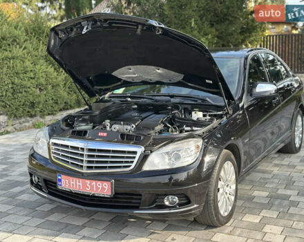 Мерседес Ц-Клас 2007 у Старокостянтинів на Automoto.ua Чорний Мерседес Ц-Клас, об'ємом двигуна 1.8 л та пробігом 220 тис. км за 8350 $, фото 25 на Automoto.ua