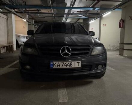 Чорний Мерседес Ц-Клас, об'ємом двигуна 1.8 л та пробігом 176 тис. км за 8999 $, фото 6 на Automoto.ua