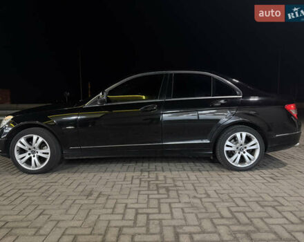 Черный Мерседес Ц-Класс, объемом двигателя 3 л и пробегом 217 тыс. км за 10800 $, фото 9 на Automoto.ua