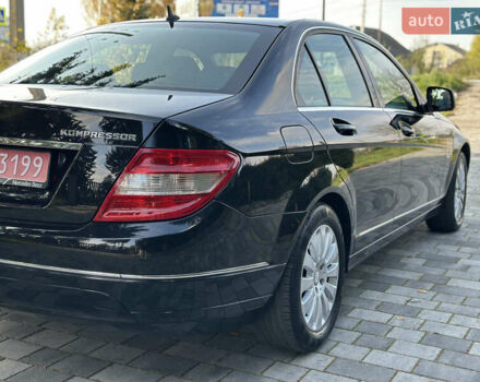 Мерседес Ц-Клас 2007 у Старокостянтинів на Automoto.ua Чорний Мерседес Ц-Клас, об'ємом двигуна 1.8 л та пробігом 220 тис. км за 8350 $, фото 9 на Automoto.ua