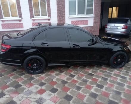 Черный Мерседес Ц-Класс, объемом двигателя 3.5 л и пробегом 158 тыс. км за 10300 $, фото 7 на Automoto.ua