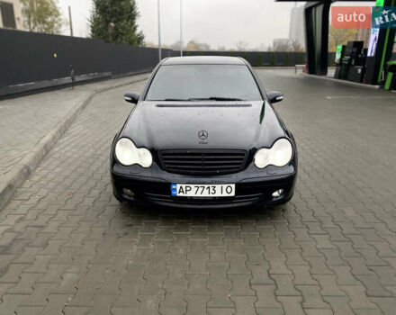 Чорний Мерседес Ц-Клас, об'ємом двигуна 1.8 л та пробігом 260 тис. км за 6500 $, фото 2 на Automoto.ua