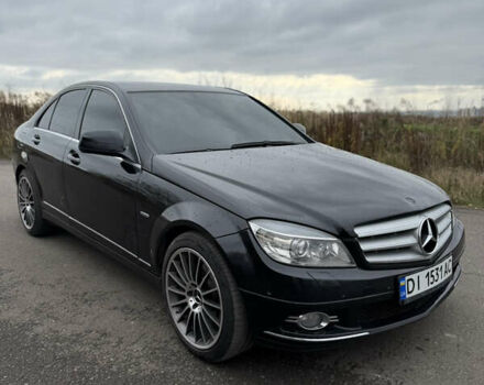 Чорний Мерседес Ц-Клас, об'ємом двигуна 2.99 л та пробігом 325 тис. км за 9999 $, фото 2 на Automoto.ua