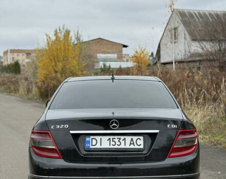 Чорний Мерседес Ц-Клас, об'ємом двигуна 2.99 л та пробігом 325 тис. км за 9999 $, фото 7 на Automoto.ua