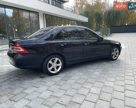 Мерседес Ц-Клас 2007 у Рівному на Automoto.ua Чорний Мерседес Ц-Клас, об'ємом двигуна 1.8 л та пробігом 197 тис. км за 6099 $, фото 6 на Automoto.ua