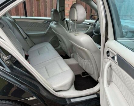 Чорний Мерседес Ц-Клас, об'ємом двигуна 2.7 л та пробігом 287 тис. км за 4111 $, фото 7 на Automoto.ua