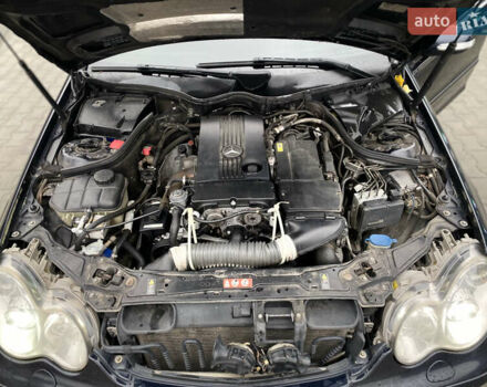 Чорний Мерседес Ц-Клас, об'ємом двигуна 1.8 л та пробігом 260 тис. км за 6500 $, фото 15 на Automoto.ua