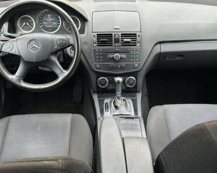 Мерседес Ц-Клас 2007 у Львові на Automoto.ua Чорний Мерседес Ц-Клас, об'ємом двигуна 2.2 л та пробігом 356 тис. км за 4905 $, фото 7 на Automoto.ua