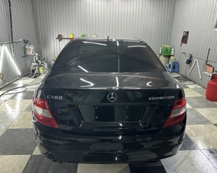 Чорний Мерседес Ц-Клас, об'ємом двигуна 1.8 л та пробігом 175 тис. км за 8500 $, фото 7 на Automoto.ua