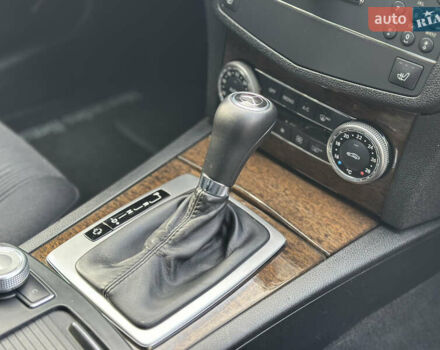 Мерседес Ц-Клас 2007 у Старокостянтинів на Automoto.ua Чорний Мерседес Ц-Клас, об'ємом двигуна 1.8 л та пробігом 220 тис. км за 8350 $, фото 17 на Automoto.ua