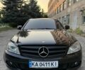 Черный Мерседес Ц-Класс, объемом двигателя 2.2 л и пробегом 355 тыс. км за 12000 $, фото 1 на Automoto.ua