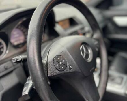 Черный Мерседес Ц-Класс, объемом двигателя 3 л и пробегом 315 тыс. км за 11500 $, фото 18 на Automoto.ua