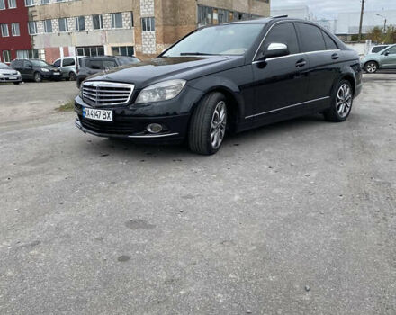 Мерседес Ц-Клас 2008 у Василькове на Automoto.ua Чорний Мерседес Ц-Клас, об'ємом двигуна 3 л та пробігом 300 тис. км за 8800 $, фото 2 на Automoto.ua
