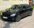 Черный Мерседес Ц-Класс, объемом двигателя 1.8 л и пробегом 280 тыс. км за 7500 $, фото 1 на Automoto.ua