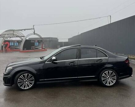 Черный Мерседес Ц-Класс, объемом двигателя 3 л и пробегом 315 тыс. км за 11500 $, фото 4 на Automoto.ua