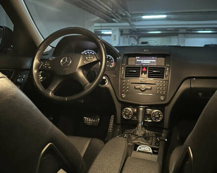 Чорний Мерседес Ц-Клас, об'ємом двигуна 1.8 л та пробігом 67 тис. км за 11500 $, фото 26 на Automoto.ua