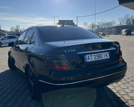Чорний Мерседес Ц-Клас, об'ємом двигуна 2.2 л та пробігом 422 тис. км за 7570 $, фото 10 на Automoto.ua
