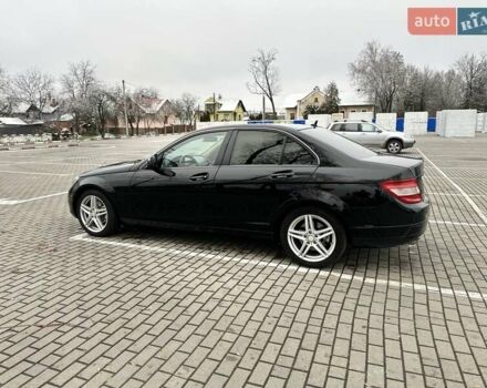 Черный Мерседес Ц-Класс, объемом двигателя 2.1 л и пробегом 292 тыс. км за 9500 $, фото 7 на Automoto.ua