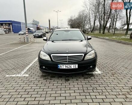 Черный Мерседес Ц-Класс, объемом двигателя 2.1 л и пробегом 292 тыс. км за 9500 $, фото 11 на Automoto.ua