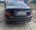 Черный Мерседес Ц-Класс, объемом двигателя 1.8 л и пробегом 295 тыс. км за 9500 $, фото 6 на Automoto.ua