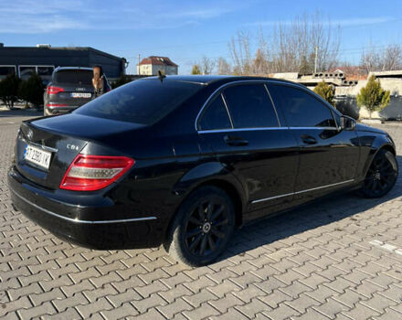 Чорний Мерседес Ц-Клас, об'ємом двигуна 2.2 л та пробігом 422 тис. км за 7570 $, фото 1 на Automoto.ua