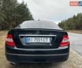 Черный Мерседес Ц-Класс, объемом двигателя 2.2 л и пробегом 260 тыс. км за 10100 $, фото 3 на Automoto.ua