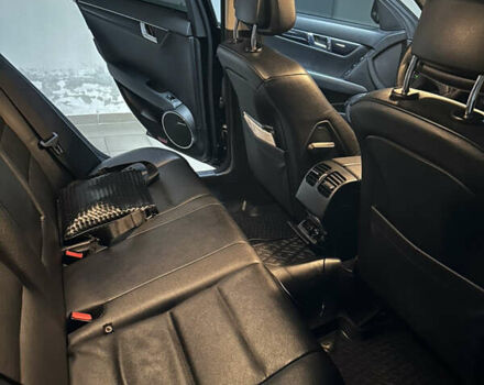 Чорний Мерседес Ц-Клас, об'ємом двигуна 1.8 л та пробігом 67 тис. км за 11500 $, фото 21 на Automoto.ua