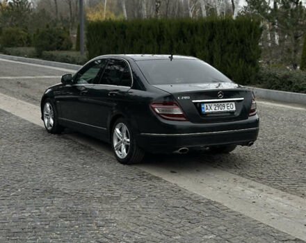 Черный Мерседес Ц-Класс, объемом двигателя 3 л и пробегом 300 тыс. км за 8200 $, фото 2 на Automoto.ua