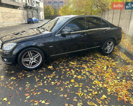 Мерседес Ц-Клас 2008 у Дніпро (Дніпропетровську) на Automoto.ua Чорний Мерседес Ц-Клас, об'ємом двигуна 1.8 л та пробігом 255 тис. км за 8500 $, фото 4 на Automoto.ua