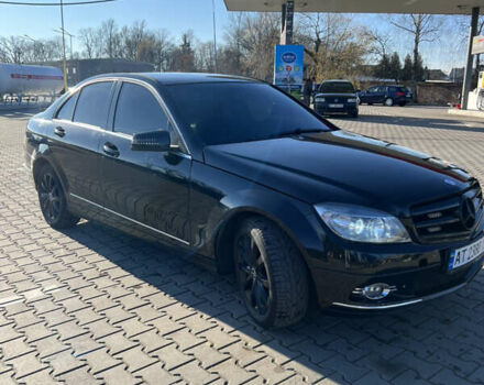 Чорний Мерседес Ц-Клас, об'ємом двигуна 2.2 л та пробігом 422 тис. км за 7570 $, фото 4 на Automoto.ua