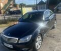 Чорний Мерседес Ц-Клас, об'ємом двигуна 2.1 л та пробігом 302 тис. км за 8800 $, фото 1 на Automoto.ua