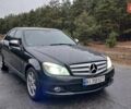 Черный Мерседес Ц-Класс, объемом двигателя 2.2 л и пробегом 260 тыс. км за 10100 $, фото 1 на Automoto.ua