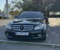 Чорний Мерседес Ц-Клас, об'ємом двигуна 1.8 л та пробігом 250 тис. км за 7500 $, фото 1 на Automoto.ua