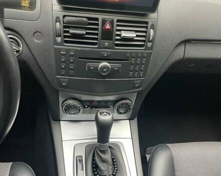 Мерседес Ц-Класс 2008 в Одессе на Automoto.ua Черный Мерседес Ц-Класс, объемом двигателя 1.8 л и пробегом 128 тыс. км за 10300 $, фото 19 на Automoto.ua