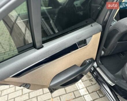 Черный Мерседес Ц-Класс, объемом двигателя 2.1 л и пробегом 292 тыс. км за 9500 $, фото 14 на Automoto.ua