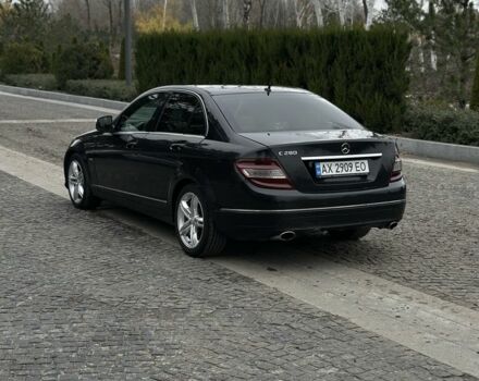 Чорний Мерседес Ц-Клас, об'ємом двигуна 3 л та пробігом 300 тис. км за 8200 $, фото 2 на Automoto.ua