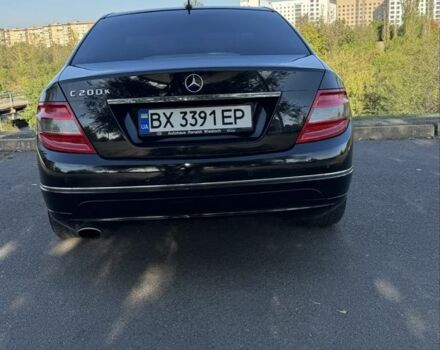 Чорний Мерседес Ц-Клас, об'ємом двигуна 1.8 л та пробігом 250 тис. км за 7500 $, фото 2 на Automoto.ua