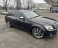 Чорний Мерседес Ц-Клас, об'ємом двигуна 3 л та пробігом 300 тис. км за 8499 $, фото 1 на Automoto.ua