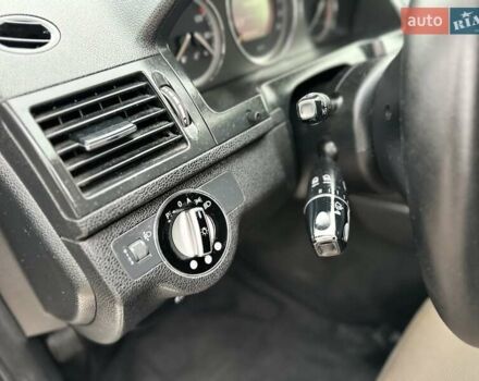 Черный Мерседес Ц-Класс, объемом двигателя 2.1 л и пробегом 292 тыс. км за 9500 $, фото 20 на Automoto.ua